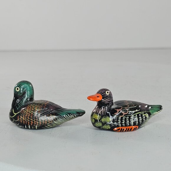 Vintage Hand-Painted Miniature Ceramic Duck Figurines - Set Of 2 - Picture 6 of 8